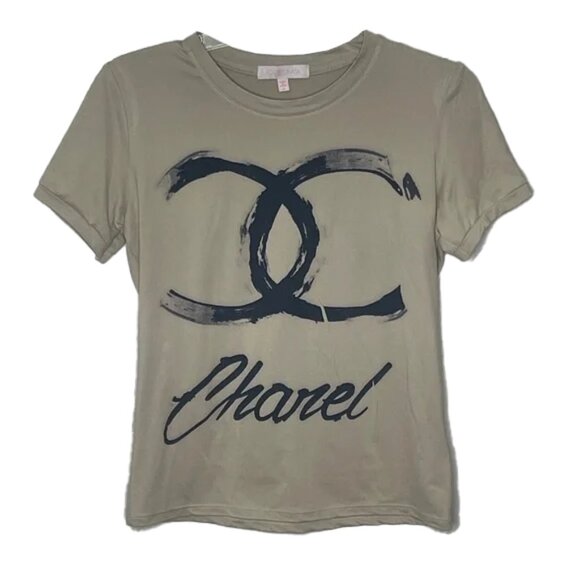 ❤️ FOURTTUNATA Chanel Inspired Tan Logo Short Sleeve Tee Size M - Picture 1 of 4